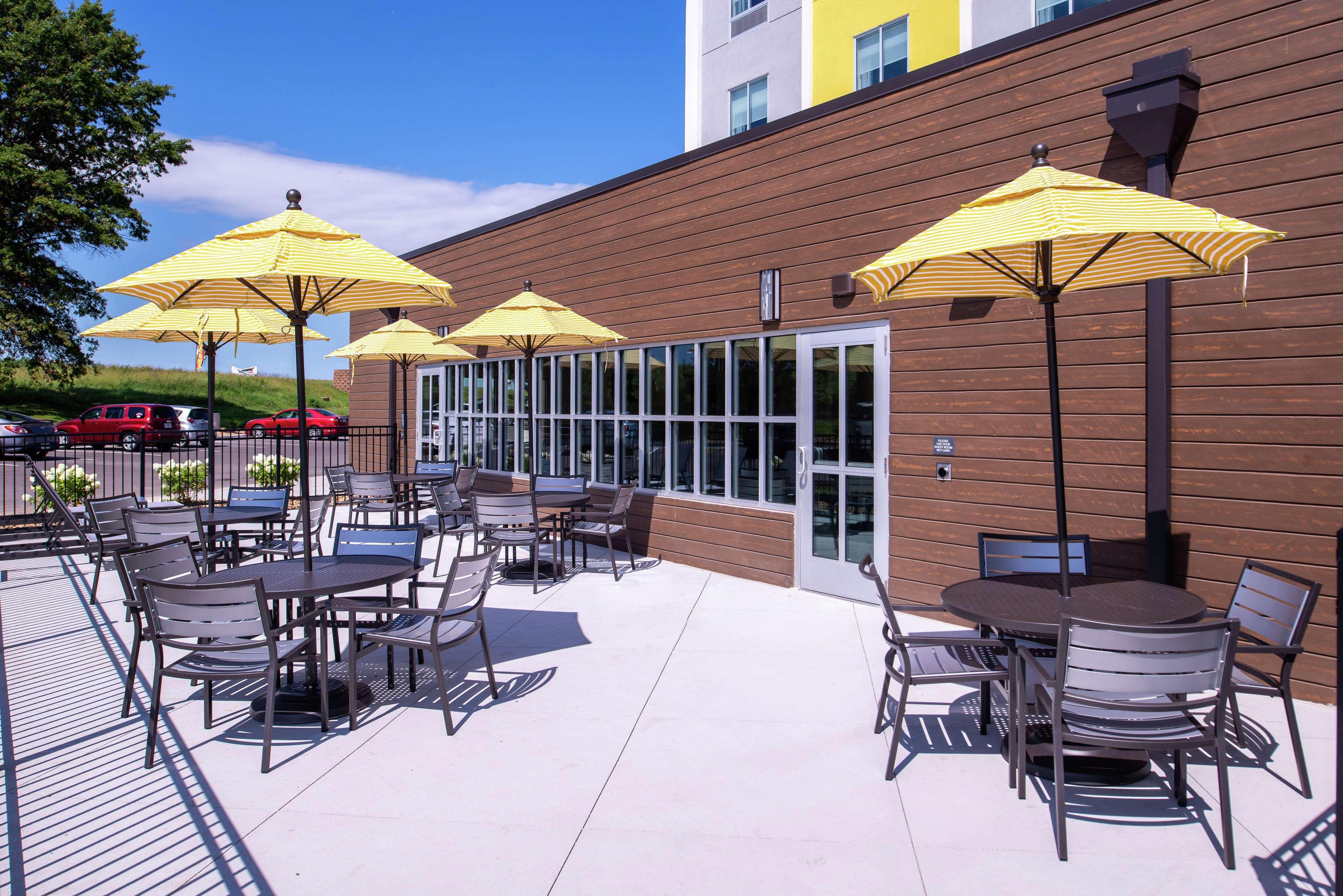 Hilton Garden Inn Kansas City Airport Mo Exteriör bild